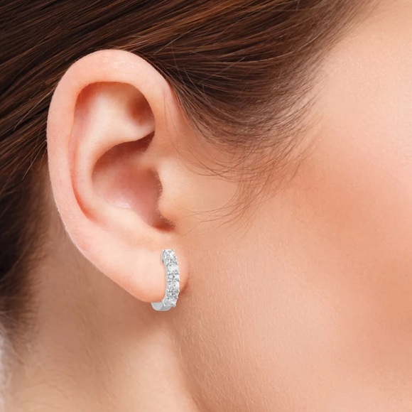 .50 Ct Natural Diamond 14K Gold Hoop Earrings - Picture 3 of 4